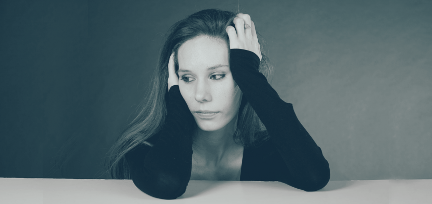 Szabó Imola Julianna Holtak aranya Gesztelyi Hermina-02