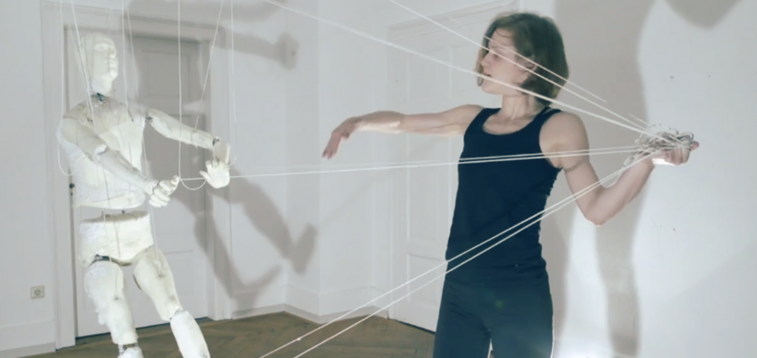 Varsányi Lázár Helga It Depends és Kovács Domokos H.A.N.-01