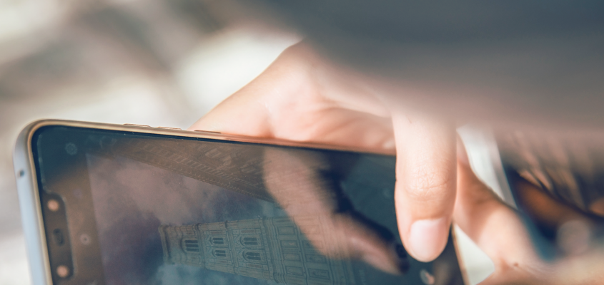 Mayim Bialik: FelNŐni-01