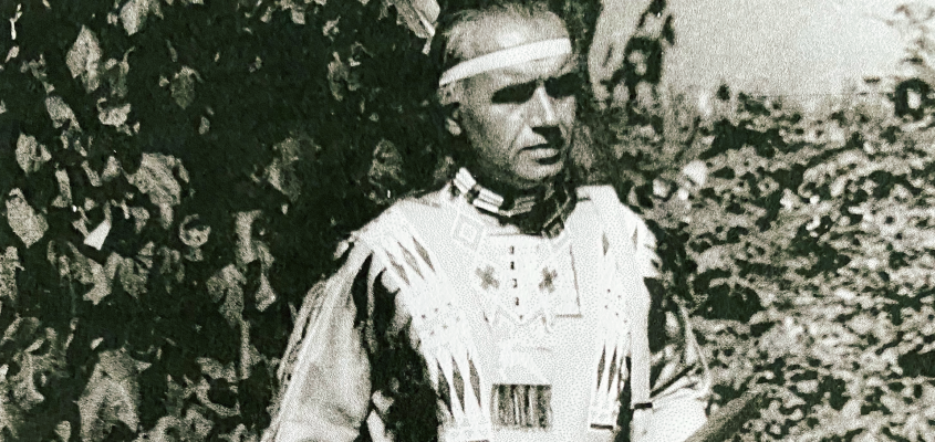 Wirth Imre Fehér Szarvas: A Szikláshegyek varázslója-02