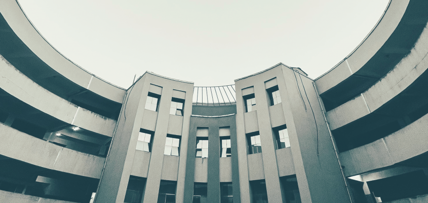 Mourlevat Cantabile  VÖRÖS JÚLIA-02